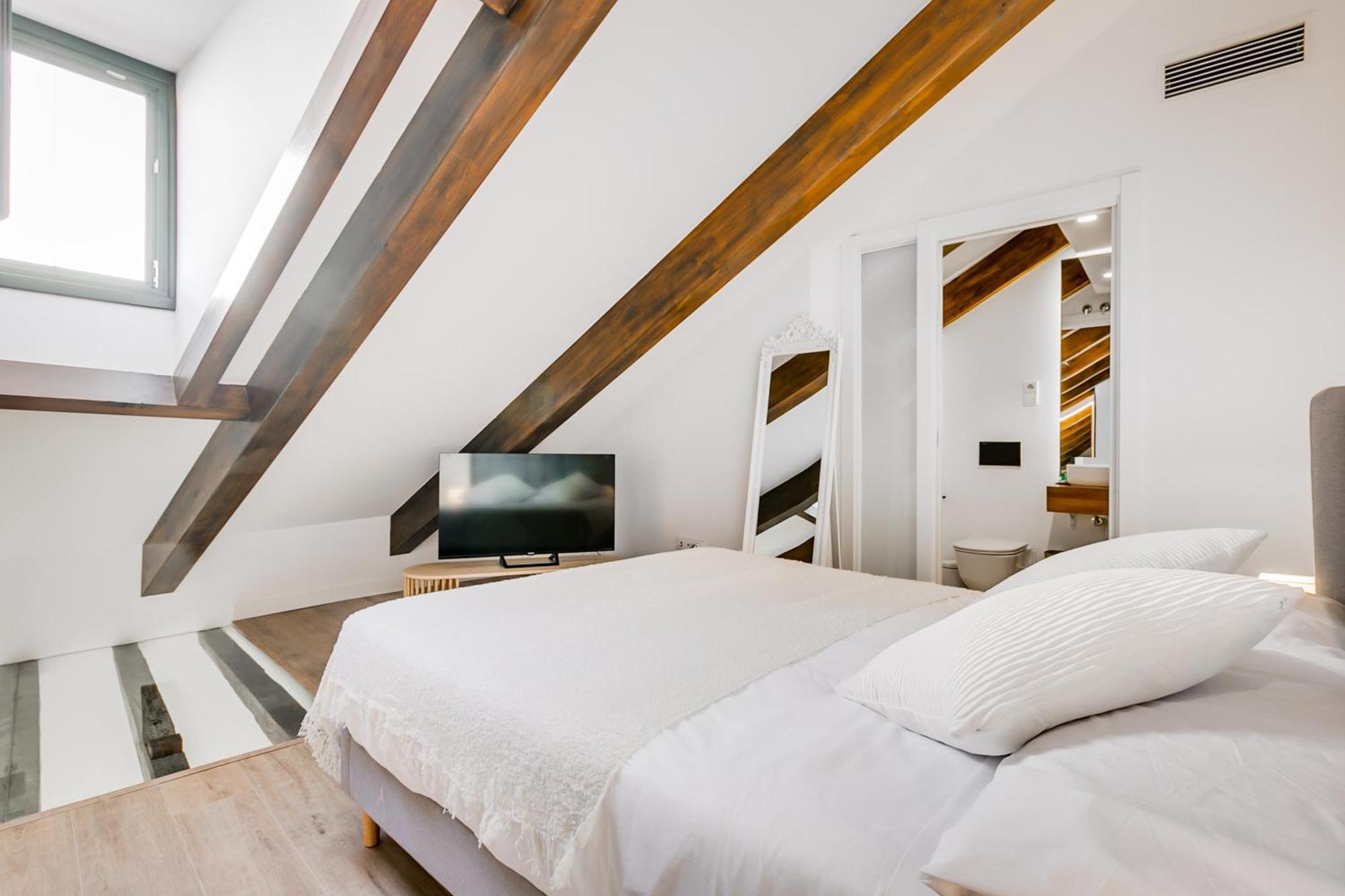 Palacio De Bobadilla Suites Куенка Екстериор снимка